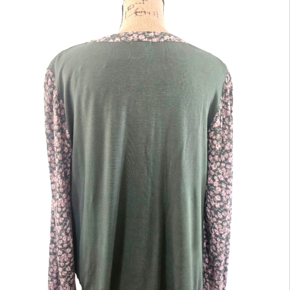 Mason & Belle blouse - Picture 2 of 6